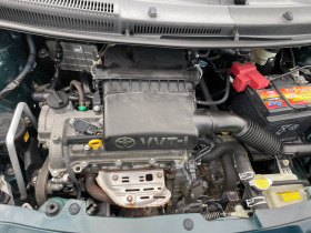 Toyota Yaris 1.3VVT-I-ITALIA, снимка 12 - Автомобили и джипове - 41003472