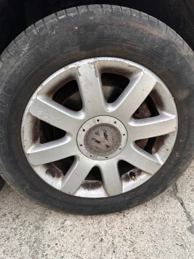 VW Touran 2.0тди bkd - 11 лв. - 39826402 11