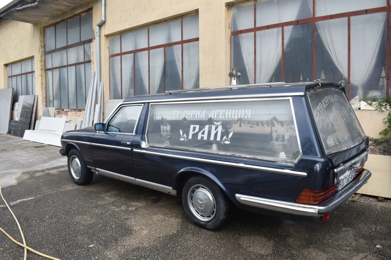 Mercedes-Benz 240 240D, снимка 6 - Автомобили и джипове - 43710610