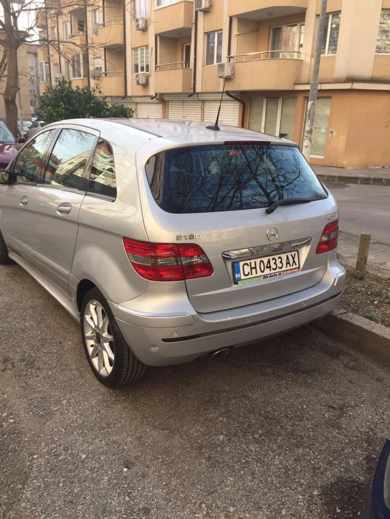 Mercedes-Benz B 180, снимка 2 - Автомобили и джипове - 48644904