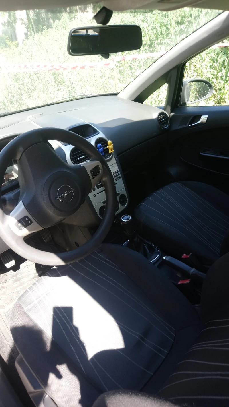 Opel Corsa D, снимка 5 - Автомобили и джипове - 48914538