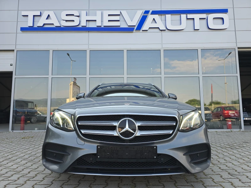 Mercedes-Benz E 220 AMG PAKET !!, снимка 3 - Автомобили и джипове - 52322550