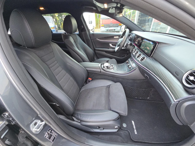 Mercedes-Benz E 220 AMG PAKET !!, снимка 17 - Автомобили и джипове - 52322550