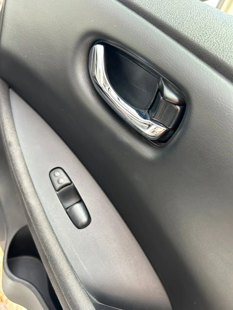 Nissan Leaf , снимка 6 - Автомобили и джипове - 52516225