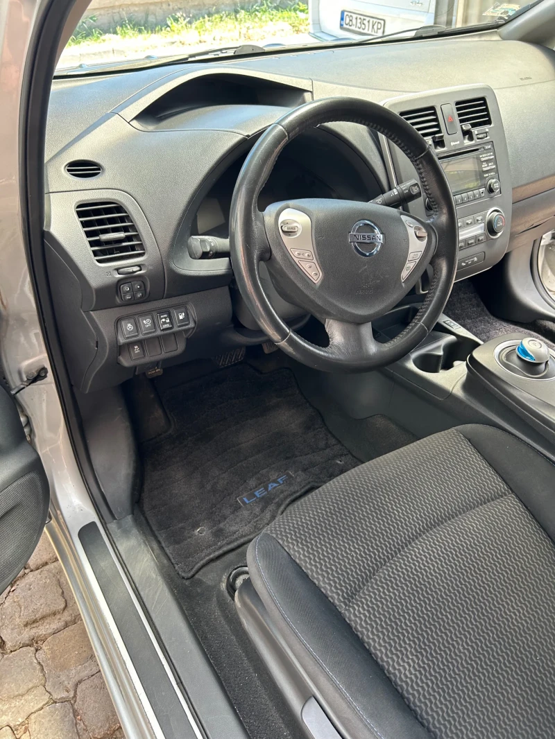 Nissan Leaf , снимка 11 - Автомобили и джипове - 52516225