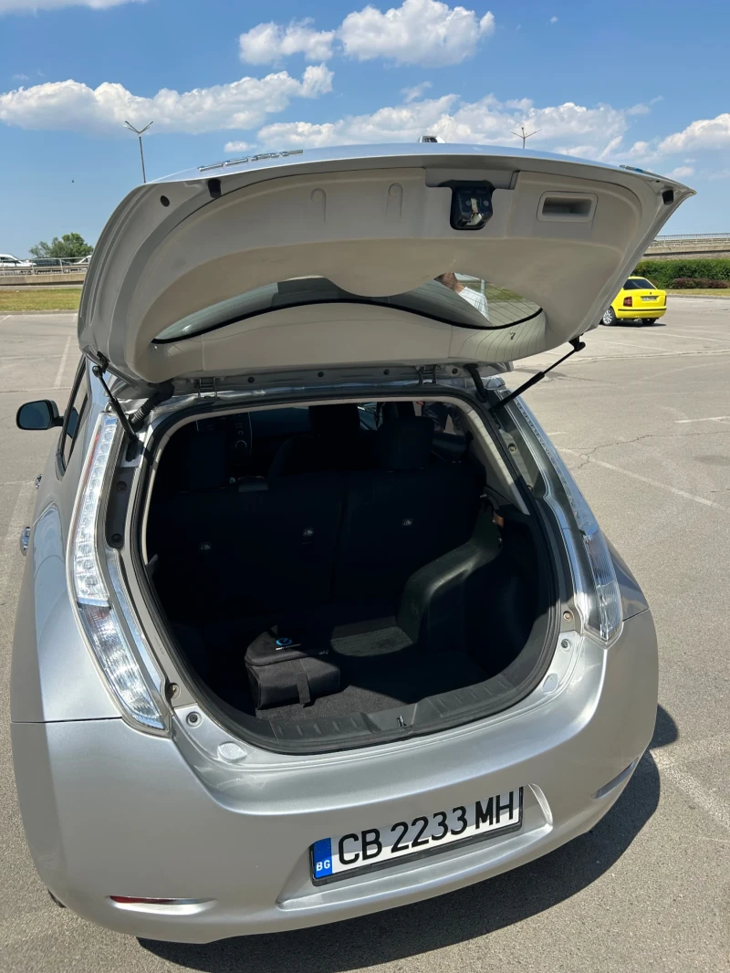 Nissan Leaf , снимка 2 - Автомобили и джипове - 52516225