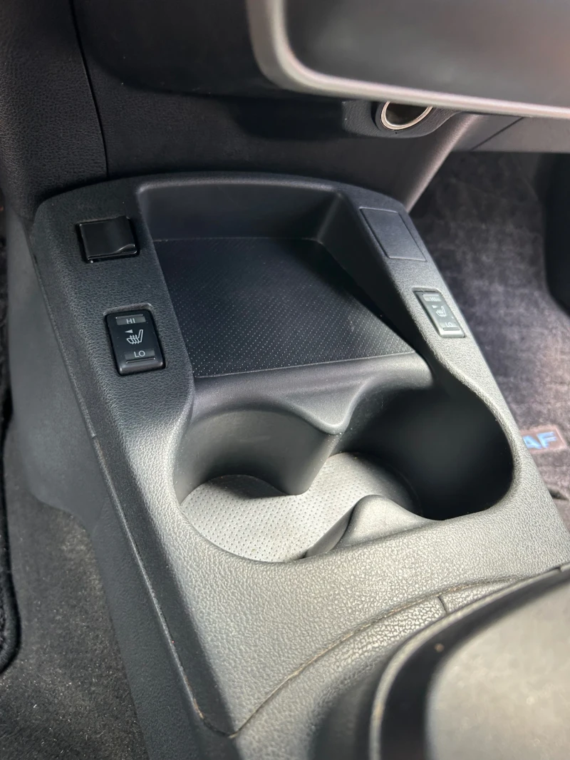 Nissan Leaf , снимка 14 - Автомобили и джипове - 52516225