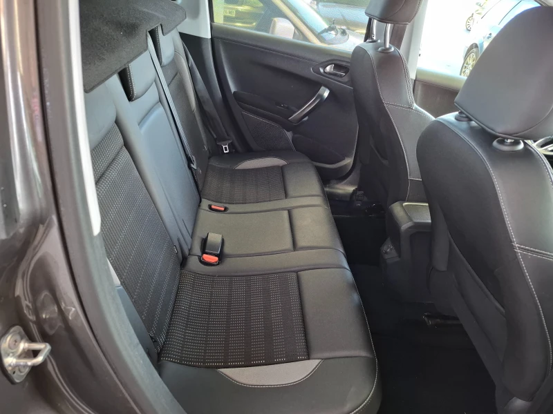 Peugeot 2008 1.2 FaceLift АВТОМАТИК CAMERA NAVI EURO6 , снимка 9 - Автомобили и джипове - 50849032
