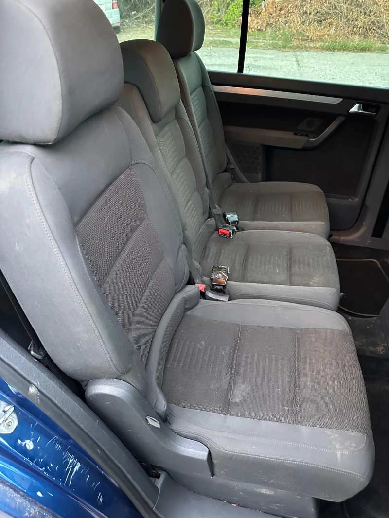 VW Touran 2.0тди bkd, снимка 8 - Автомобили и джипове - 51899798