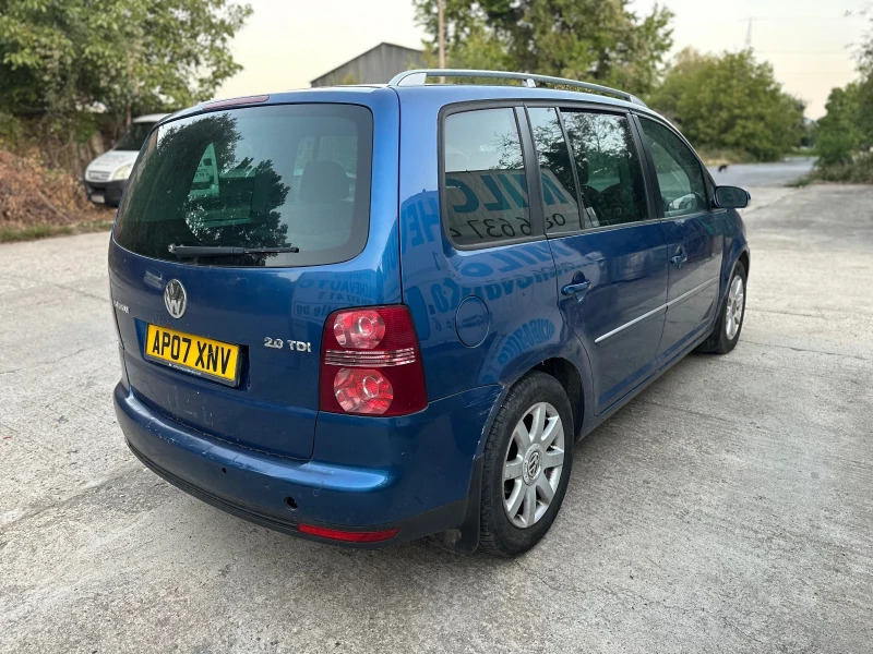 VW Touran 2.0тди bkd, снимка 3 - Автомобили и джипове - 51899798