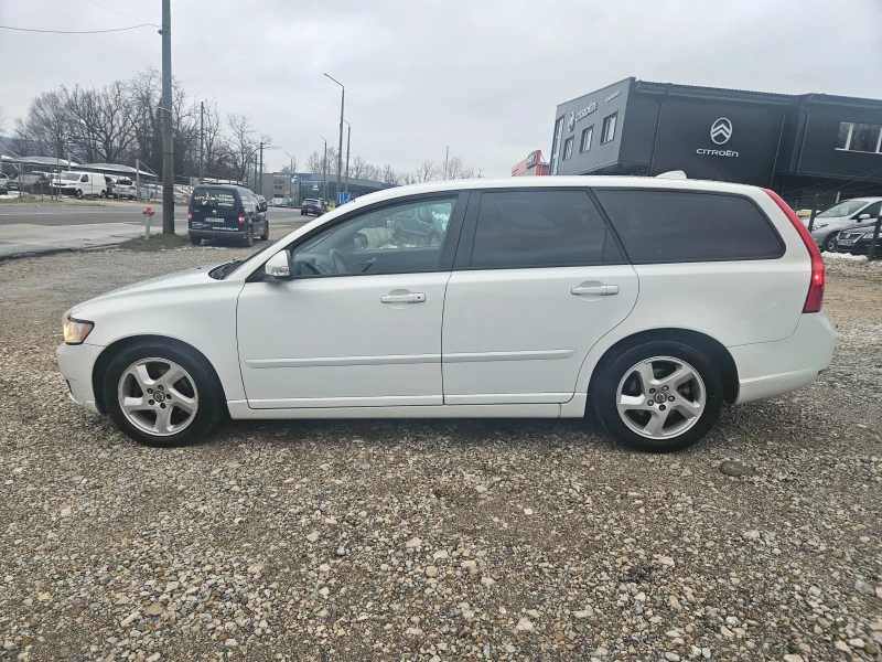 Volvo V50 1.6 FACELIFT ПЕРФЕКТНО , снимка 6 - Автомобили и джипове - 52918475