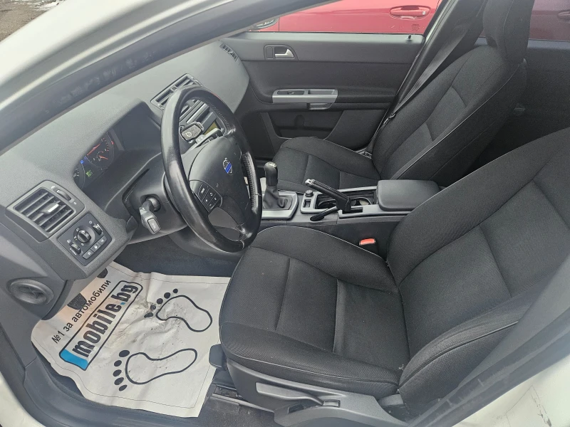 Volvo V50 1.6 FACELIFT ПЕРФЕКТНО , снимка 10 - Автомобили и джипове - 52918475