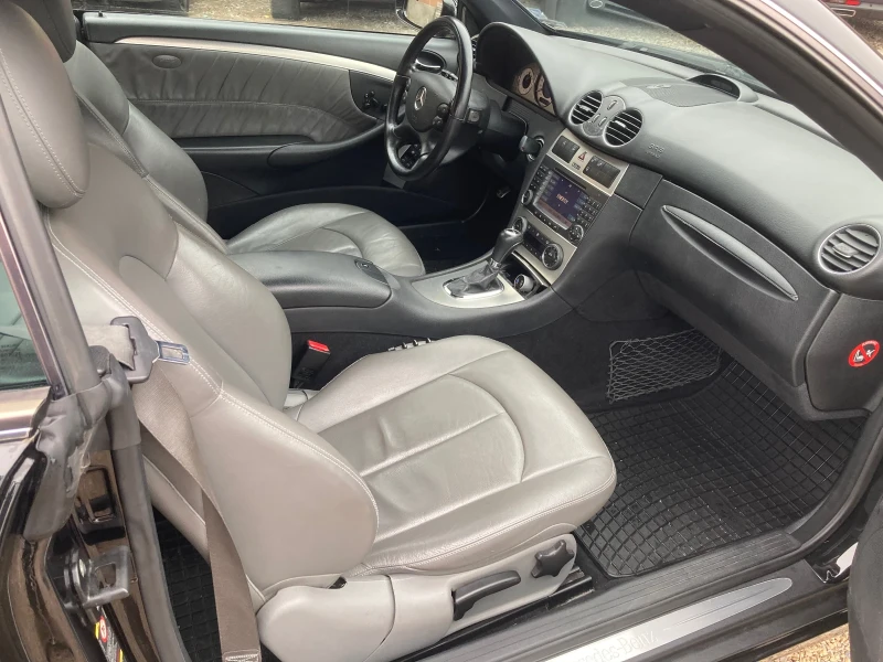 Mercedes-Benz CLK 2.2 150к.с AVTOMAT Avangard, снимка 10 - Автомобили и джипове - 53220911