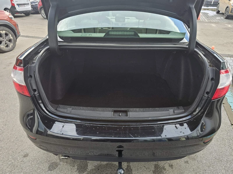 Renault Fluence 1.6 dCi 130 , снимка 15 - Автомобили и джипове - 53359784