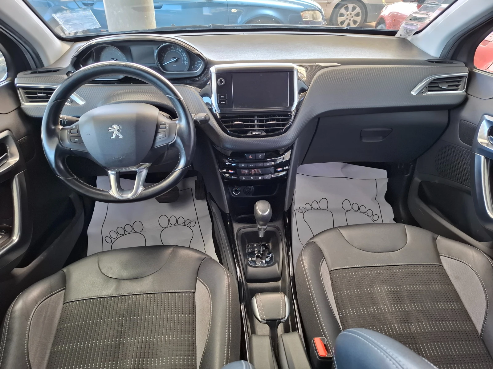 Peugeot 2008 1.2 FaceLift АВТОМАТИК CAMERA NAVI EURO6  - изображение 10