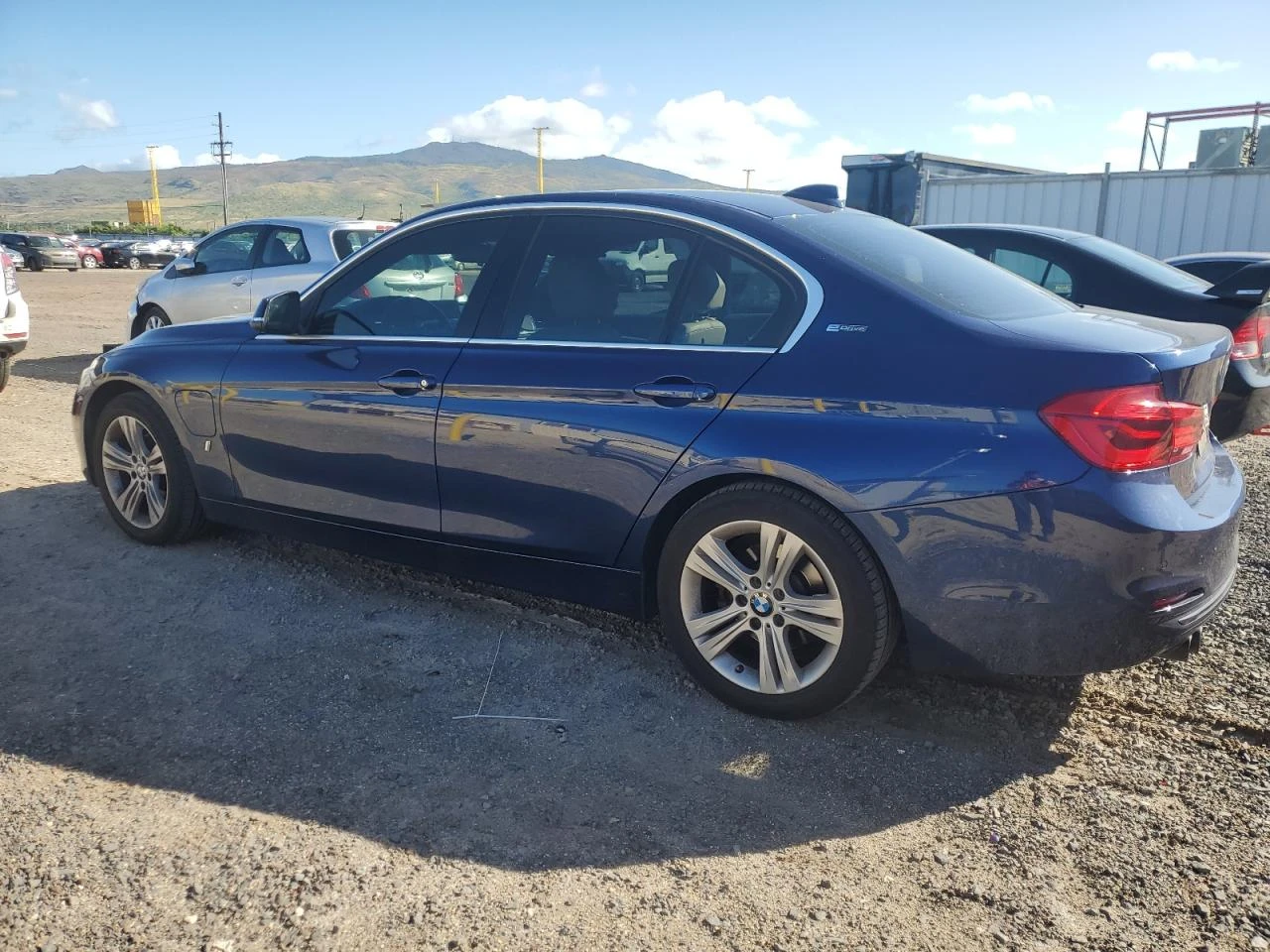 BMW 330 * Възможност за лизинг* Крайна цена до БГ*  - изображение 3