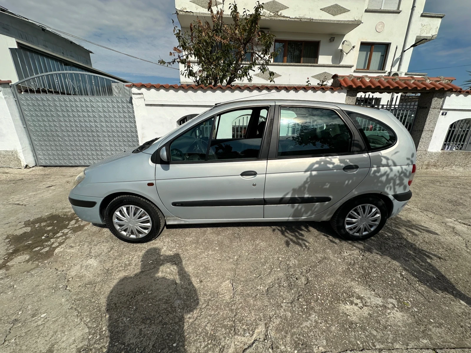Renault Scenic  - изображение 2