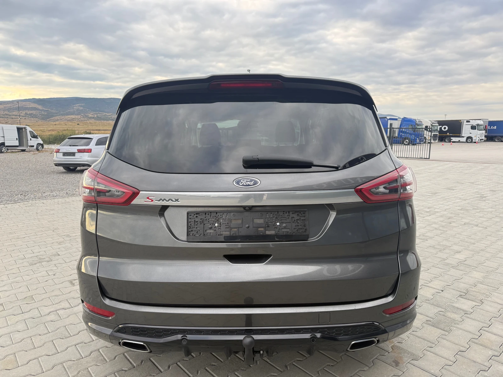 Ford S-Max 2.0tdci ST LINE АВТОМАТИК 7 седалки !! Лизинг !!! - изображение 6