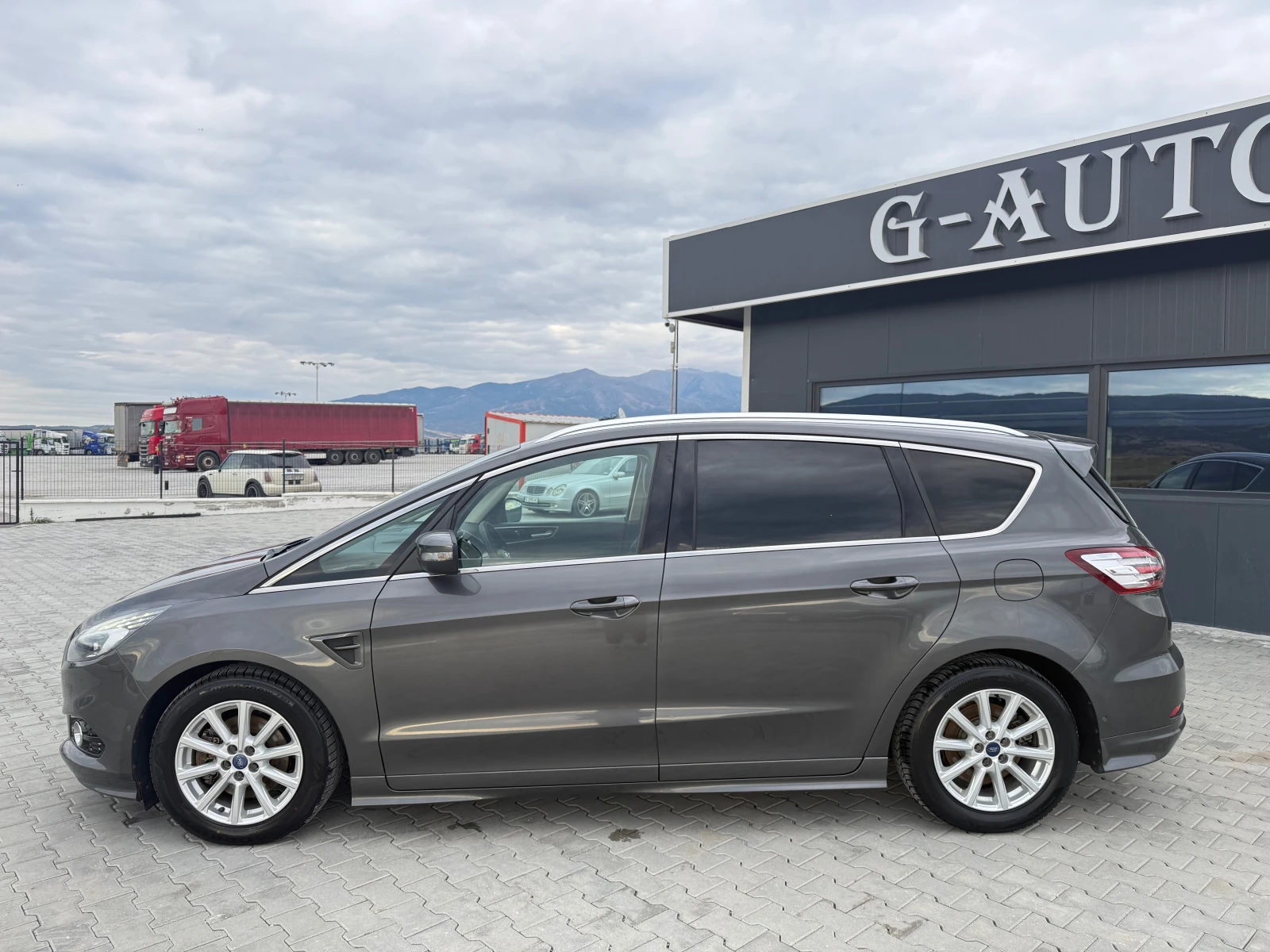 Ford S-Max 2.0tdci ST LINE АВТОМАТИК 7 седалки !! Лизинг !!! - изображение 8