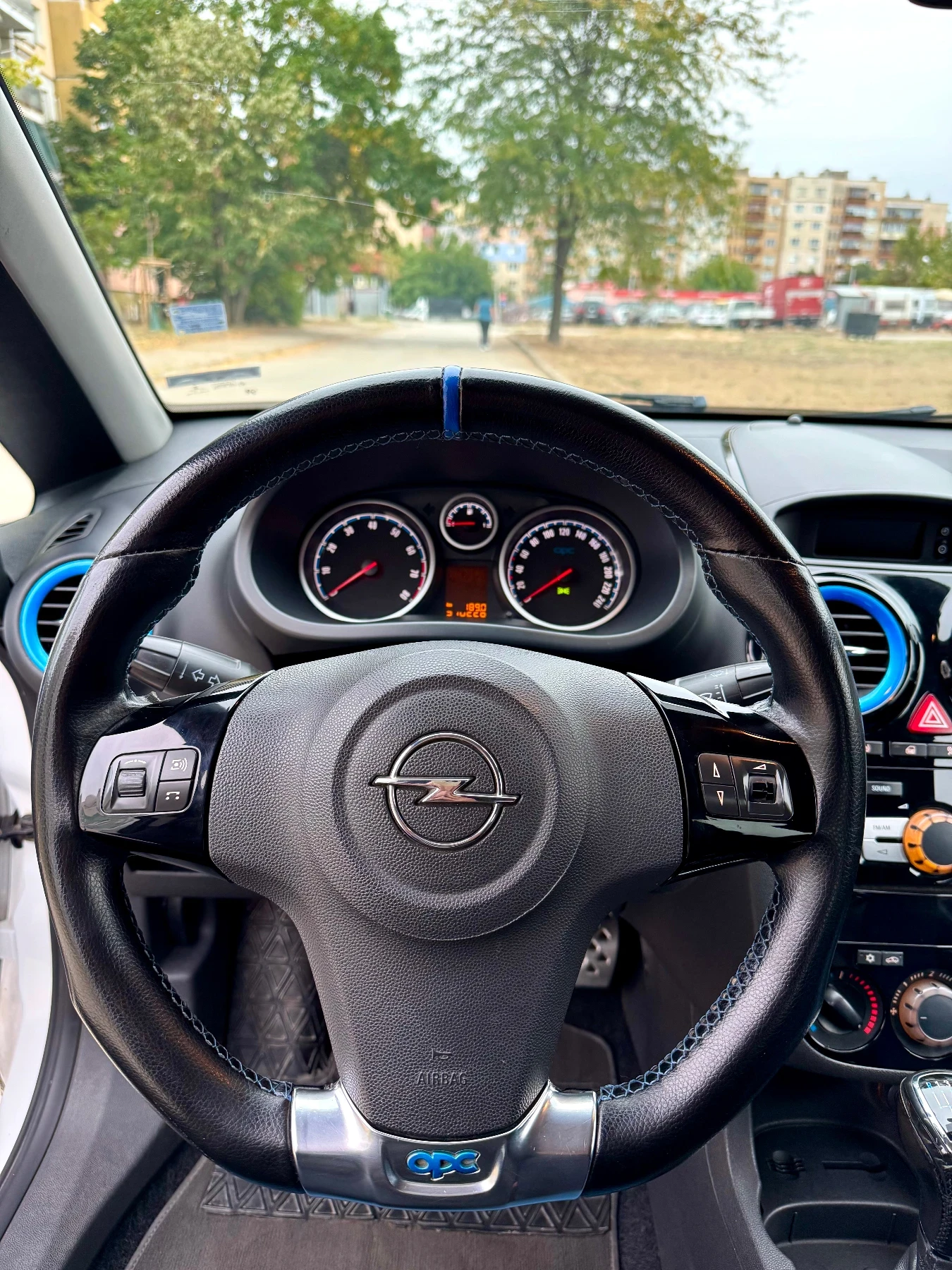 Opel Corsa OPC - изображение 10