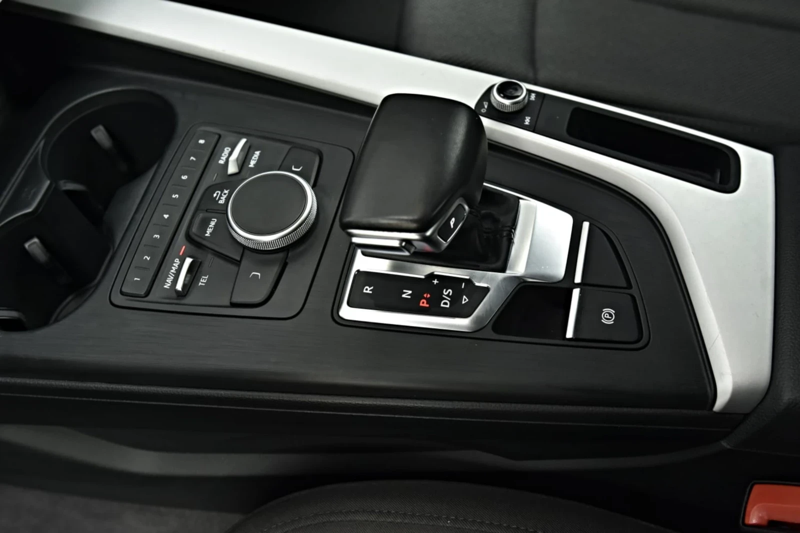 Audi A4 2.0 tdi - изображение 8