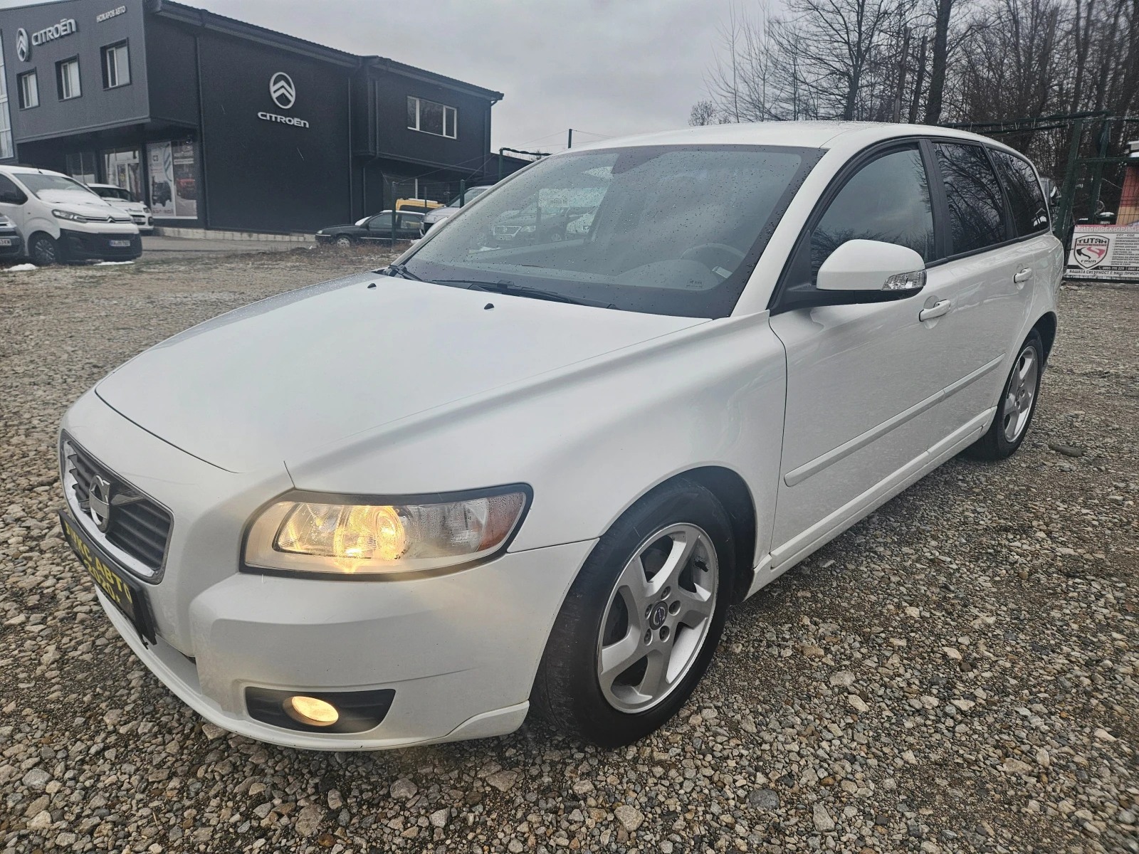 Volvo V50 1.6 FACELIFT ПЕРФЕКТНО  - изображение 7