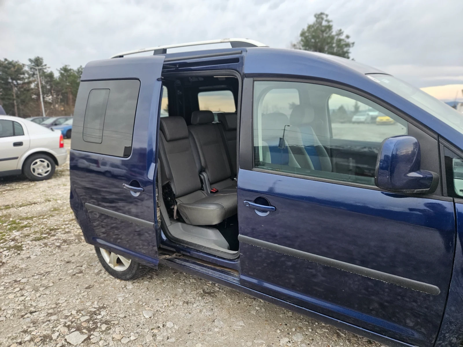 VW Caddy 1.9/TDI/105/ПЪТНИК/CADDY LIFE - изображение 2