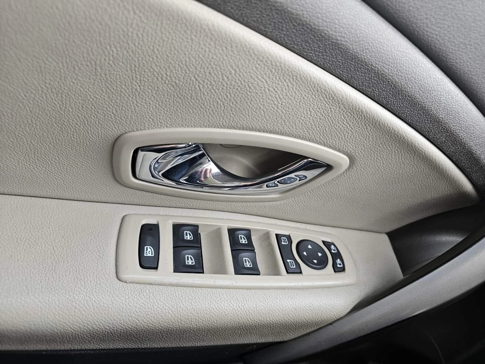 Renault Fluence 1.6 dCi 130  | Mobile.bg � ����������� 12