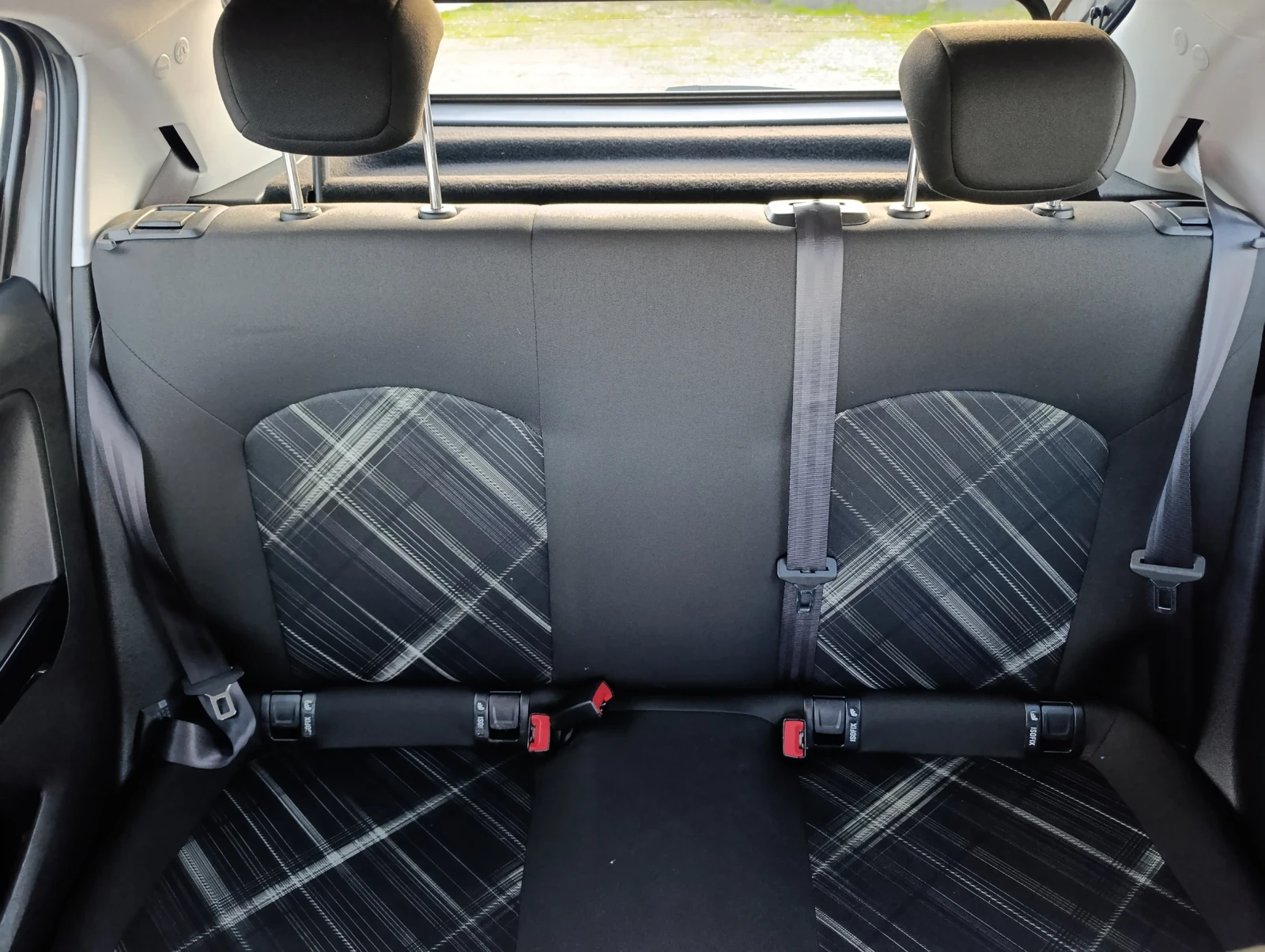 Opel Corsa 1.3CDTI EURO 6B, снимка 15 - Автомобили и джипове - 53772219