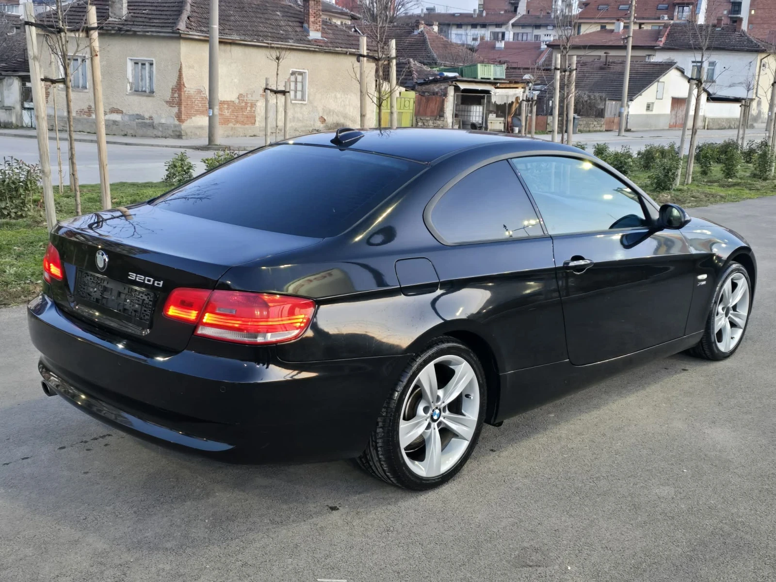 BMW 320 xDrive, снимка 2 - Автомобили и джипове - 53918700