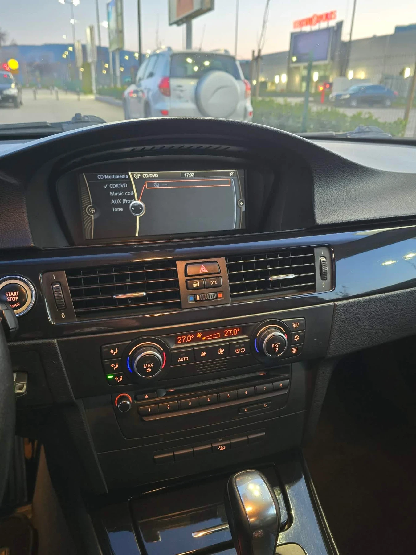 BMW 320 xDrive, снимка 10 - Автомобили и джипове - 53918700