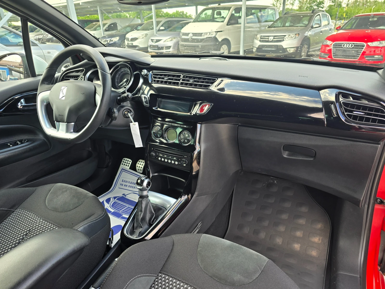 Citroen DS3 1.6 БЕНЗИН РЕАЛНИ КИЛОМЕТРИ, снимка 11 - Автомобили и джипове - 54685683