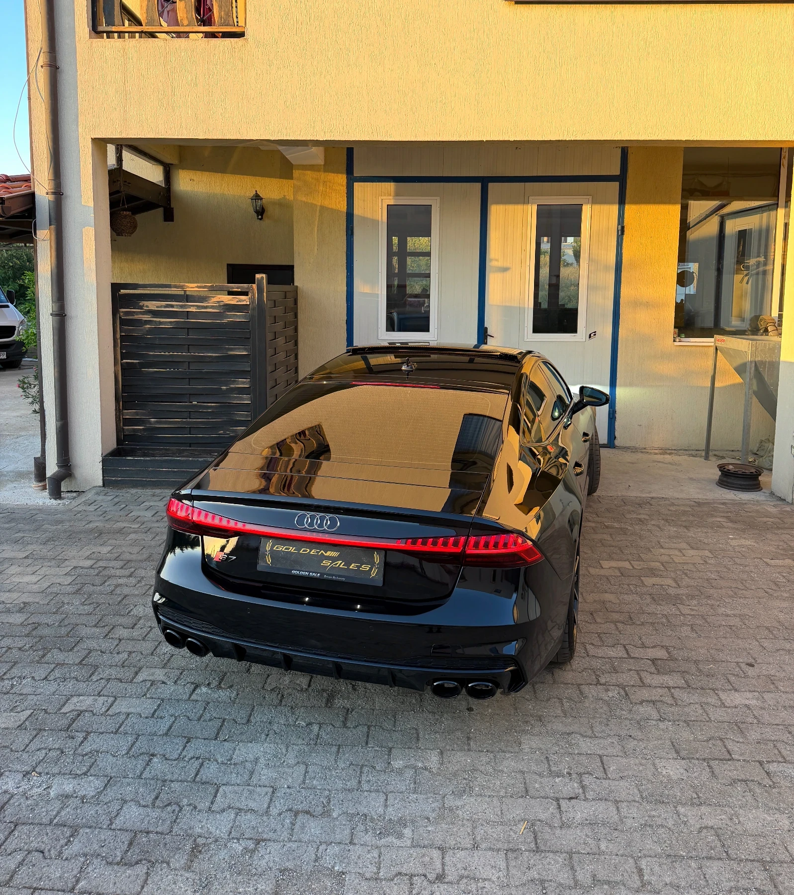 Audi A7 * S7* DISTRONIC* B&O* KEYLESS* , снимка 4 - Автомобили и джипове - 55696244