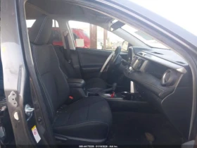 Toyota Rav4 XLE HYBRID AWD, снимка 6