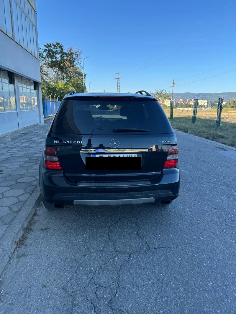 Mercedes-Benz ML 320, снимка 3 - Автомобили и джипове - 47381609