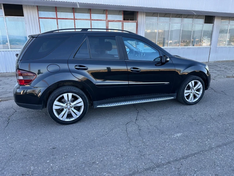 Mercedes-Benz ML 320, снимка 4 - Автомобили и джипове - 47381609