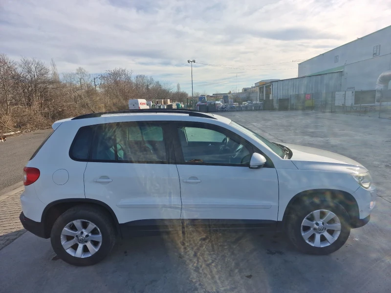 VW Tiguan 2.0 TDI PANORAMA, снимка 5 - Автомобили и джипове - 48642440