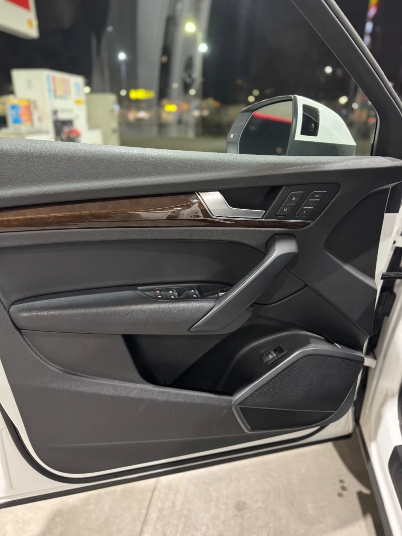 Audi Q5, снимка 15 - Автомобили и джипове - 53002773