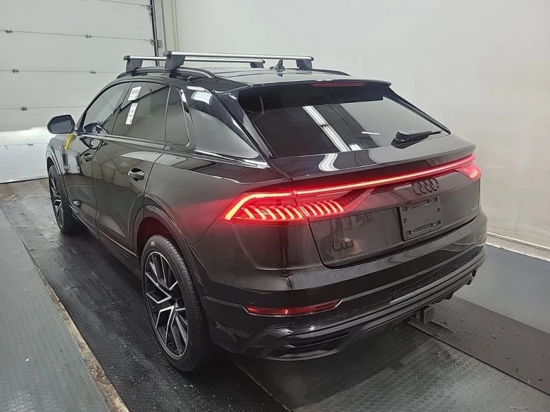 Audi Q8 * Progressiv * CARFAX * БЕЗ ПЪРВОНАЧАЛНА ВНОСКА, снимка 13 - Автомобили и джипове - 52772001