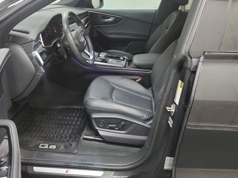 Audi Q8 * Progressiv * CARFAX * БЕЗ ПЪРВОНАЧАЛНА ВНОСКА, снимка 2 - Автомобили и джипове - 52772001