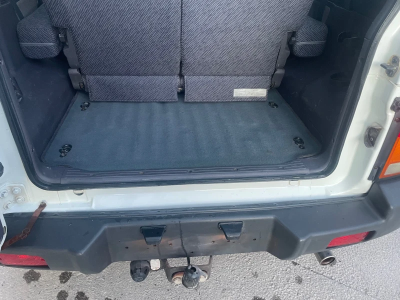 SsangYong Korando 2.0 бензин 128кс клима уникат без точка ръжда, снимка 14 - Автомобили и джипове - 53405566