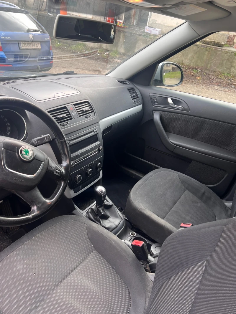 Skoda Yeti, снимка 5 - Автомобили и джипове - 53442284