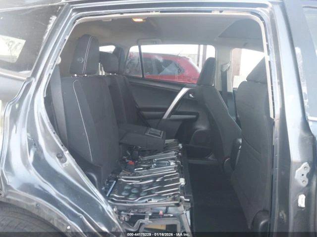 Toyota Rav4 XLE HYBRID AWD, снимка 13 - Автомобили и джипове - 53536642