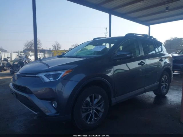 Toyota Rav4 XLE HYBRID AWD - изображение 8