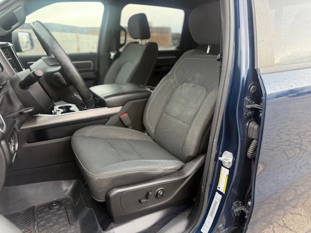 Dodge RAM 1500 5.7L HEMI V8, снимка 10 - Автомобили и джипове - 54221608