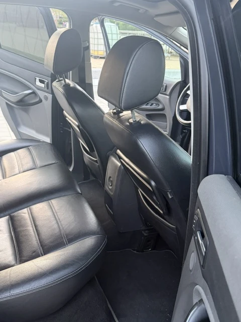 Ford Kuga 2.0TDCI 4x4, снимка 7 - Автомобили и джипове - 54315340