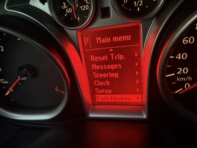 Ford Kuga 2.0TDCI 4x4, снимка 12 - Автомобили и джипове - 54315340