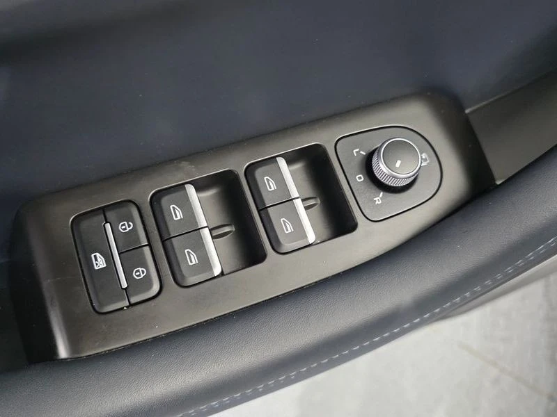 Renault Koleos 2.0 Automatic, снимка 6 - Автомобили и джипове - 55926931