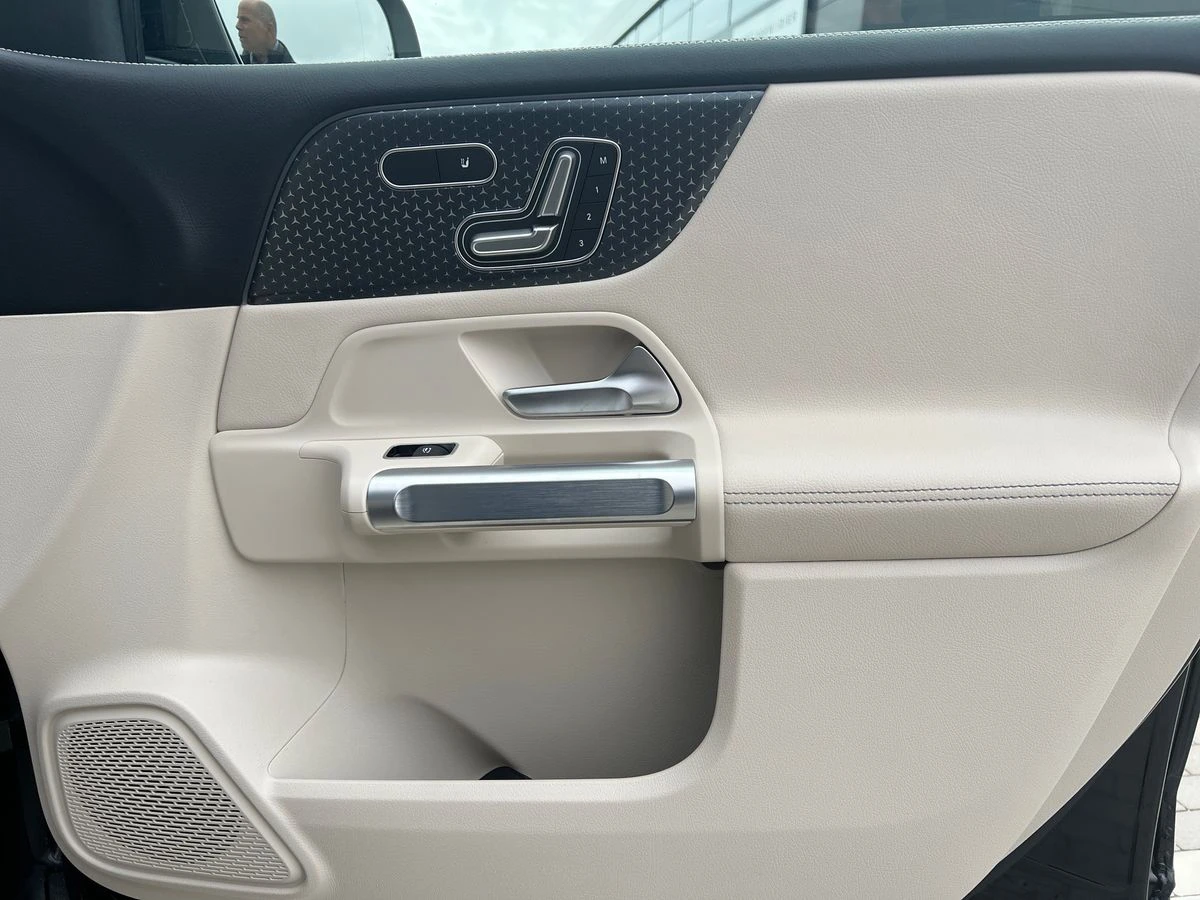 Mercedes-Benz GLB 220 4MATIC 6+ 1 | Mobile.bg   10