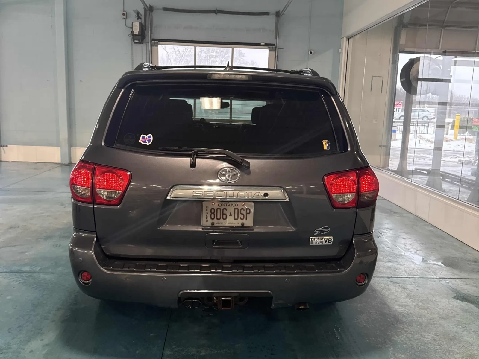 Toyota Sequoia 5.7 PLATINUM - изображение 3